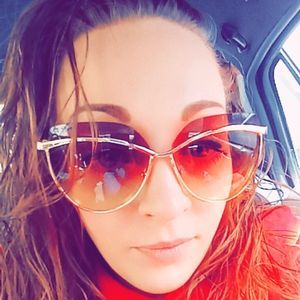 Meet your Posher, Cory